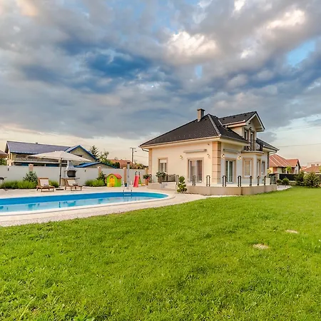 Vila Alexandar 15 Backi Petrovac Exterior photo