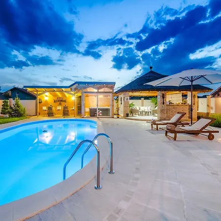 Vila Alexandar 15 Backi Petrovac Exterior photo
